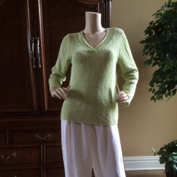 *NWT* EILEEN FISHER PAREO V-NECK SWEATER_CELERY_M_$168 - Picture 1 of 3